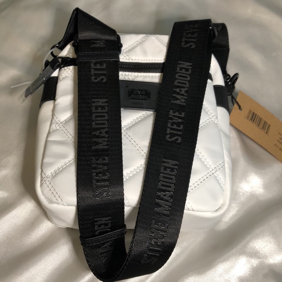 Steve Madden Quilted White Nylon Faux Leather BDRAKE Crossbody Branded Strap NWT - Picture 7 of 16
